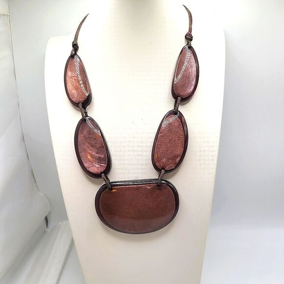 Beautiful statement pendant Necklace - Picture 5 of 5